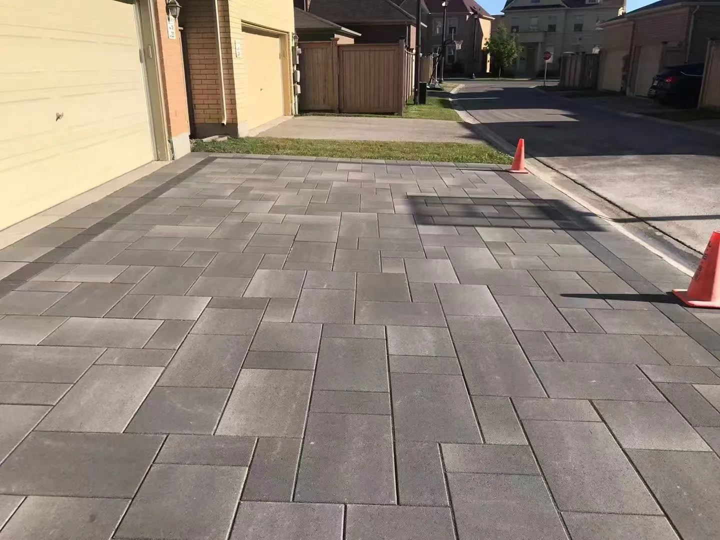 landscape pavement driveway